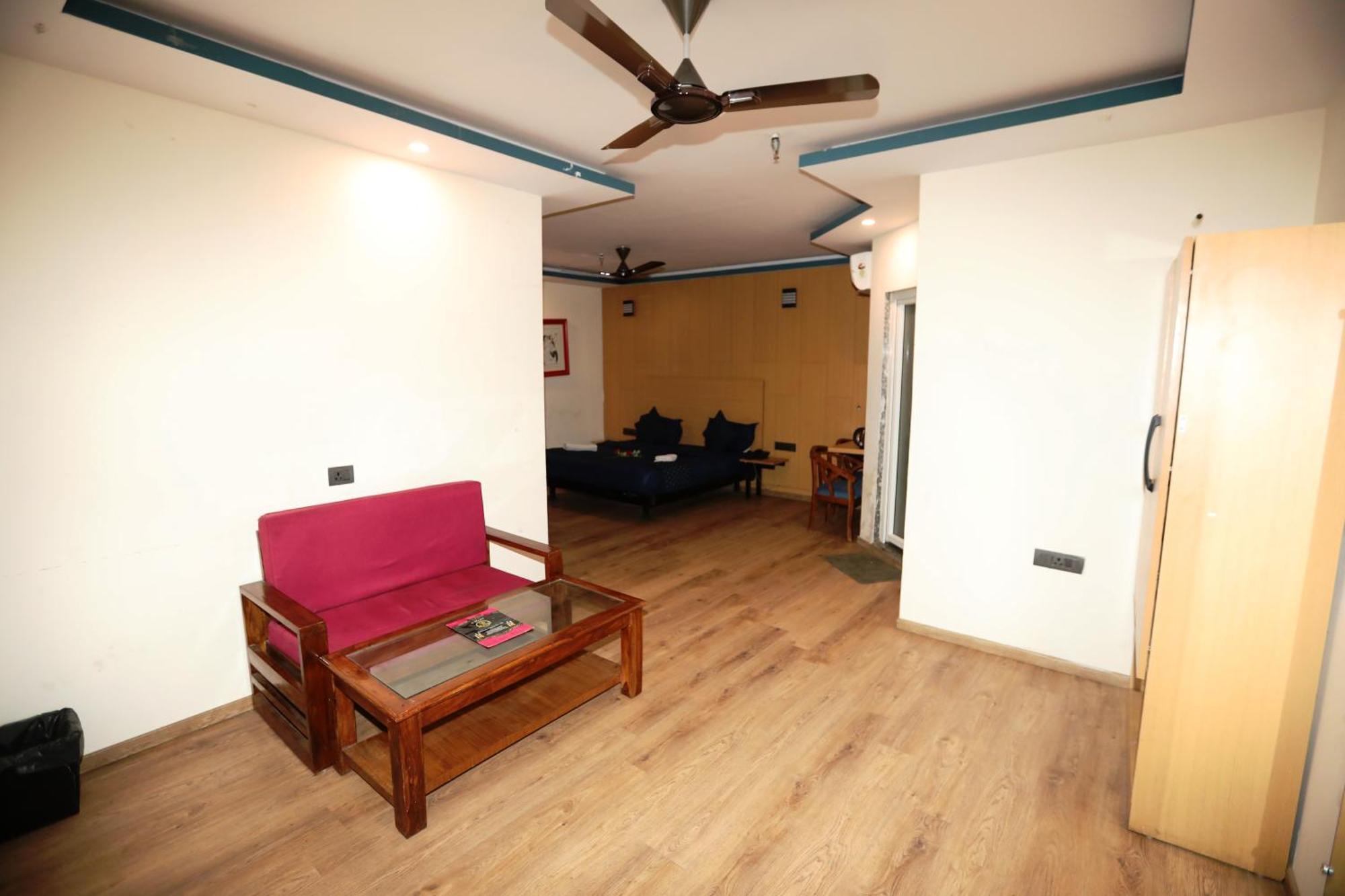 Hotel Noida Grand Sec 58 Exterior foto